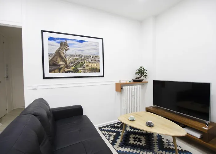 شقة Guestready - Bright And Spacious Near Eiffel Tower باريس