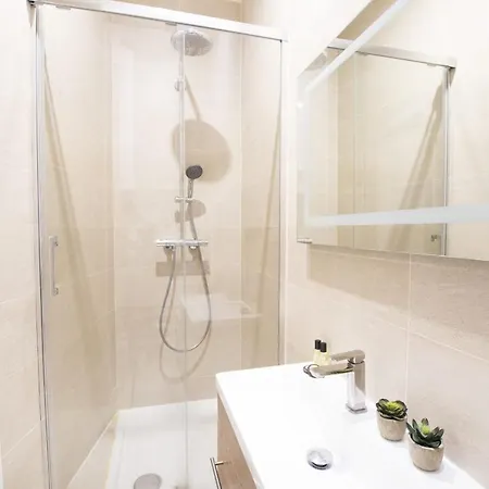 Guestready - Bright And Spacious Near Eiffel Tower 公寓 *